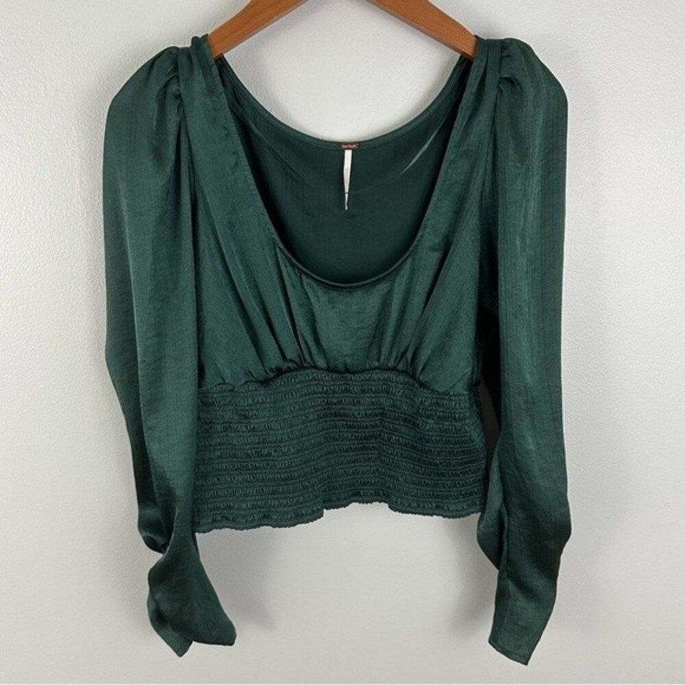 Free People Evergreen Santiago Satin Cropped Blouse Size Medium Sexy Chic